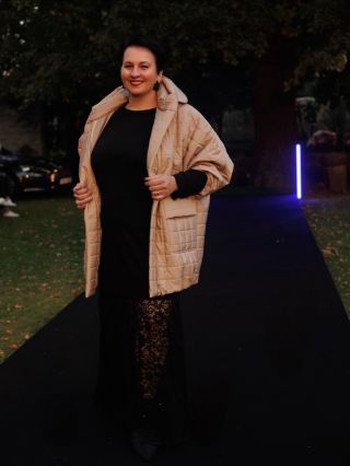 Děvčata, dnes nás čeká live vysílání zhruba od 17:00 🤩 Máte nastavené upozornění? 👀💚 #MarilanFashionFun