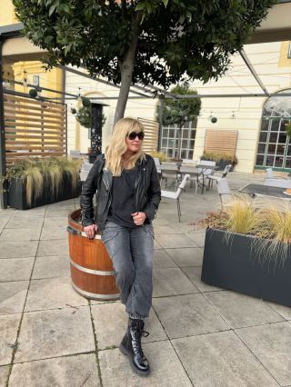 Krásný den Vám přejeme z MarilanFashionFun ❤️‍🔥 Připomínáme, že DNES MÁME ZAVŘENO, ale těšíme se na Vás v PÁTEK od 9:00 do...