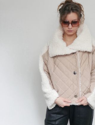 Ženy, už jste mrkly na náš nový e-shop? 👀 Najdete tam spoustu nádherných kousků, které si můžete objednat kdykoliv! ❤️‍🔥...